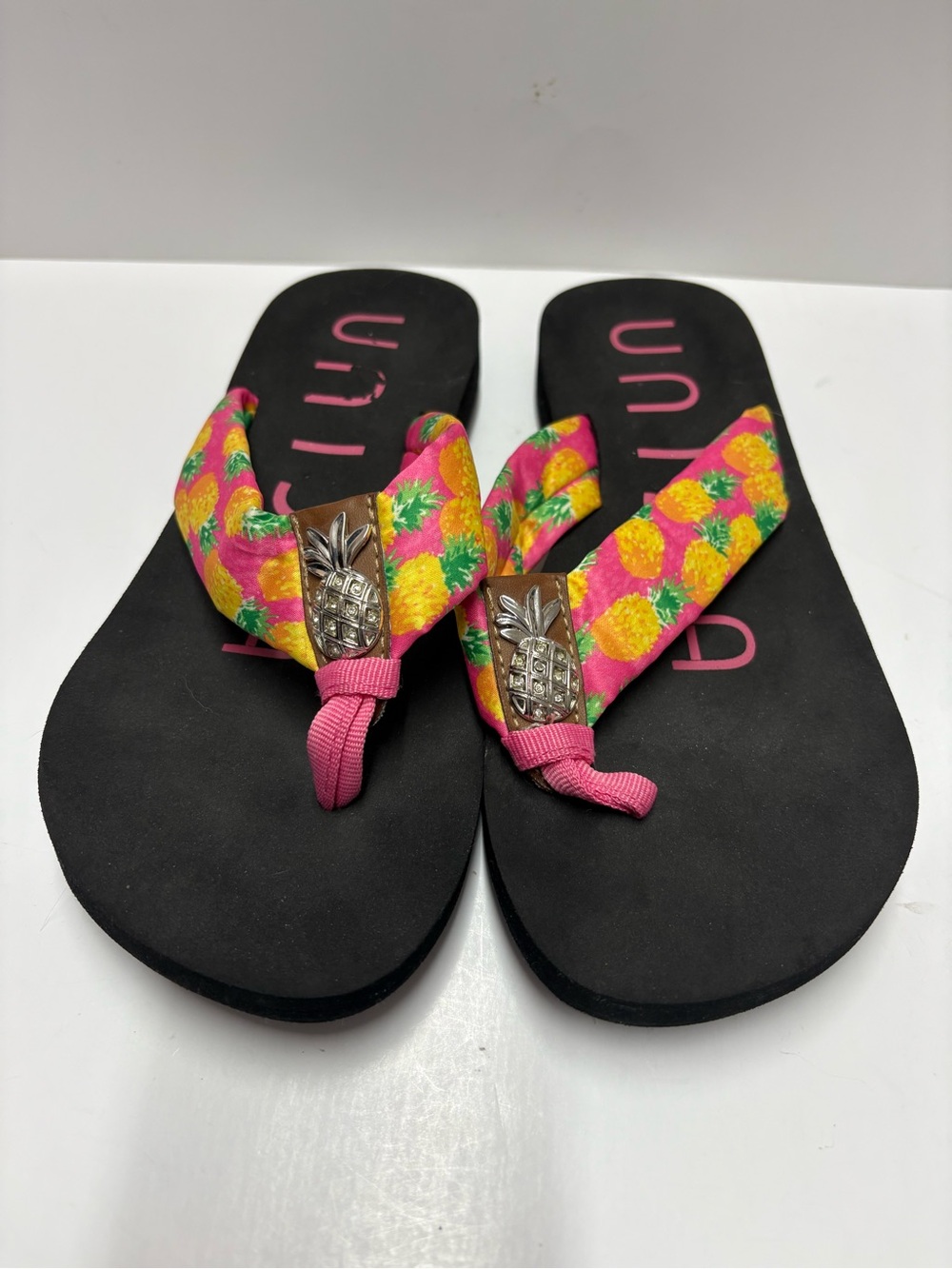 Unisa Black Flip Flops with Tropical Pineapple Pink & Yellow Straps Sz 6